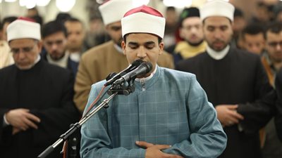 بتوجيهات الإمام الأكبر.. الأزهر يقدِّم الطالب محمد رضا في صلاة التراويح بجامع الأزهر 