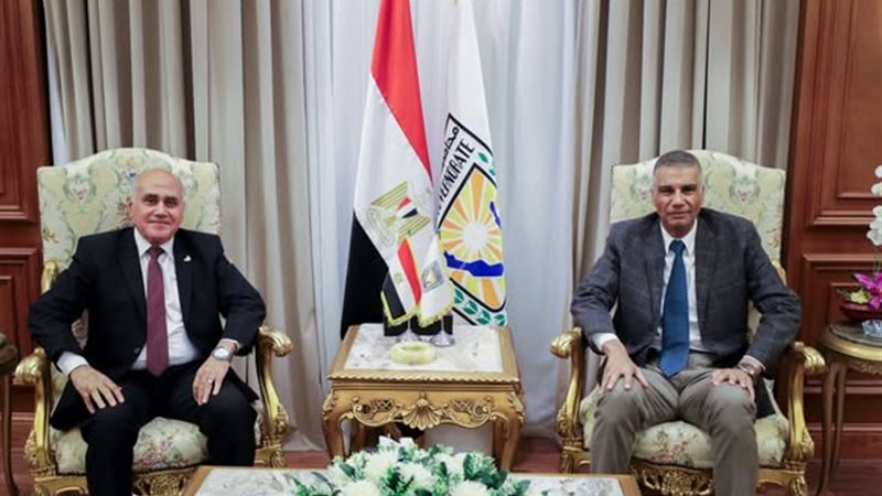 محافظ جنوب سيناء مع رئيس الجهاز المركزى لتعمير سيناء 