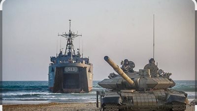 التلفزيون الإيراني: الحرس الثوري يجري تدريبات عسكرية على السواحل الجنوبية للبلاد