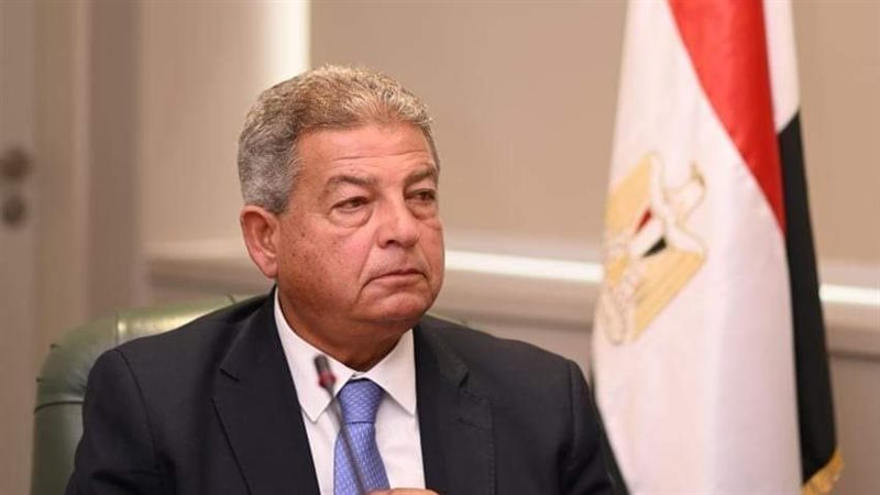 خالد عبد العزيز