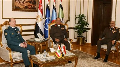 المتحدث العسكرى : القائد العام للقوات المسلحة يلتقى قائد الجيش اللبنانى