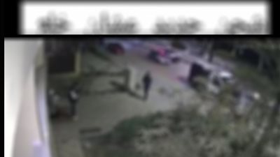 فيديو هروب متهم بعد تعديه على مهندس يقوده لسقوطه في قبضة الشرطة بدمياط