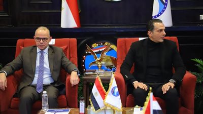 وزير الاستثمار في ضيافة مستقبل وطن لاستعراض خطة شاملة لتهيئة مناخ الاستثمار