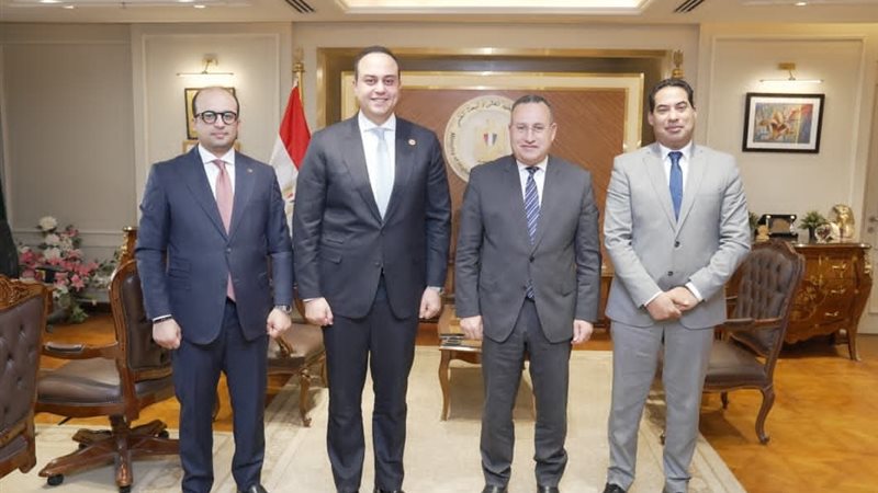 اللقاء