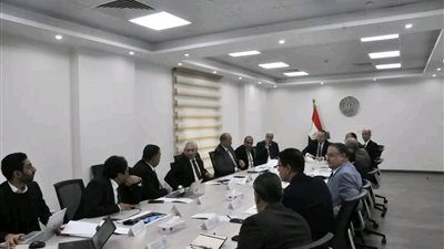 وزير التعليم العالي يجتمع بعدد من رؤساء الجامعات الأهلية لمتابعة انتظام الدراسة