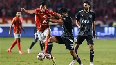 توورب يعلن قائمة الأهلي لمباراة زد.. عودة تريزيجيه وزيرو واستبعاد كامويش