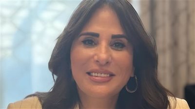 وزيرة الإسكان توجه بتطوير الطرق والمحاور في المدن الجديدة وتحسين الخدمات