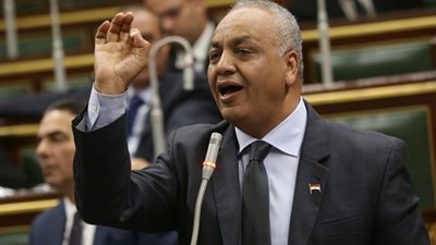 مصطفى بكري يوجه رسالة للإيرانيين: 