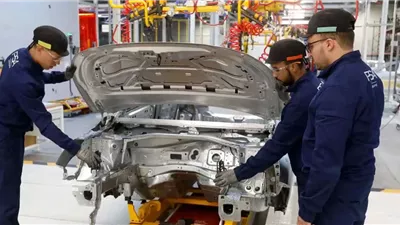 قطاع السيارات يقود صادرات المغرب بنمو 60% في التصنيع