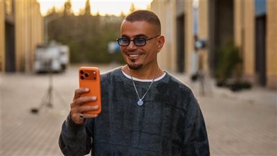 أغنية ناقصاك القعدة لـ عمرو دياب تتجاوز حاجز 2 مليار مشاهدة