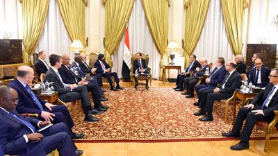 رئيس مجموعة البنك الدولي يشيد بدور البنك المركزي في نجاح السياسة النقدية