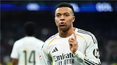 أربيلوا يحسم الجدل: ريال مدريد أكبر من أي نجم ومبابي تحت المجهر