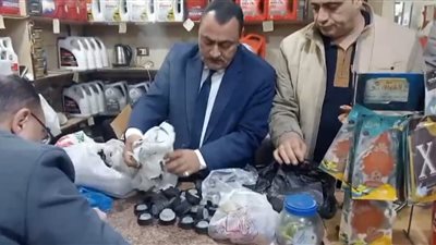 وكيل تموين دمياط: ضبط 2.5 طن زيوت منتهية الصلاحية في حملات مكثفة