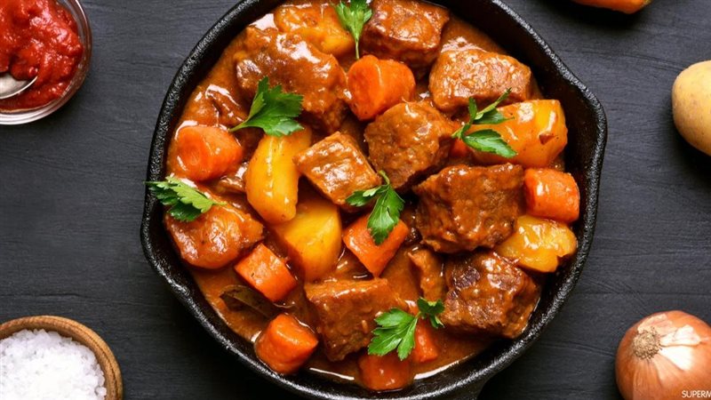 طاجن البطاطس باللحمة