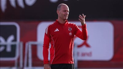 توروب يعلن قائمة الأهلي لمباراة المقاولون العرب بالدوري