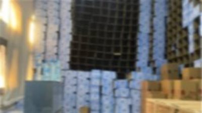 مصنع غير مرخص لإنتاج المياه المعدنية المقلدة بالقليوبية.. وهذه عقوبة مالكه