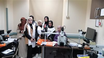 زيارة علمية لطلاب كلية العلوم بجامعة سوهاج الأهلية لمركز علاج الأورام