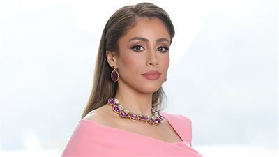 فريدة عبيد تحتفل بأول تتر درامي في مشوارها لمسلسل “بابا وماما جيران”