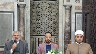 ملتقى «باب الريان» بالجامع الأزهر يناقش خطورة التسول على المجتمع