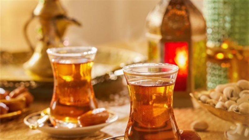 أضرار شرب الشاي بعد السحور