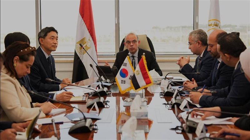 وزير الاستثمار والتجارة الخارجية