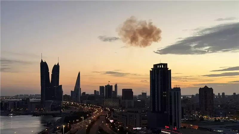 اعتراض طائرة مسيرة إيرانية فوق أبراج مرفأ البحرين المالي  