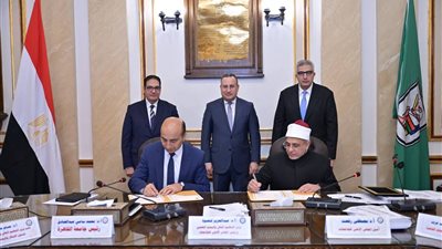 تعاون بين جامعتي الأزهر ودمنهور في المجالات العلمية والأكاديمية