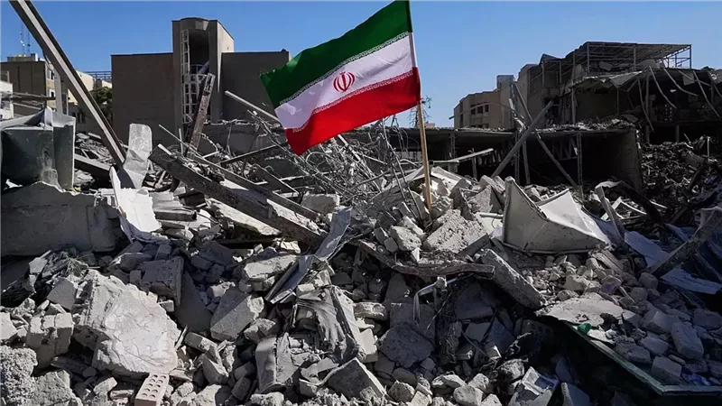  إيران