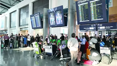مطار مسقط ينفي أنباء عن تقليص الرحلات الخاصة.. لم يتأثر بالقصف