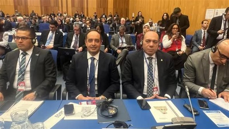 جانب من الاجتماعات 