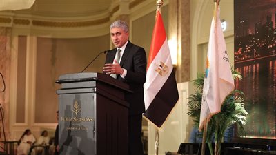 وزير السياحة والآثار يُشارك في السحور السنوي للاتحاد المصري للغرف السياحية 