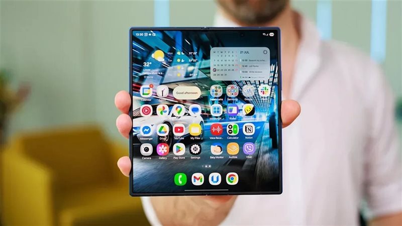 هاتف Galaxy Z Fold 8
