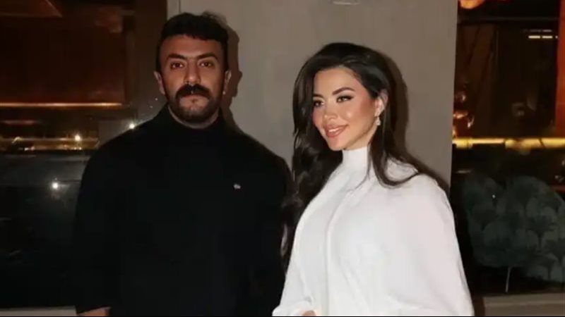 يارا السكري وأحمد العوضي 