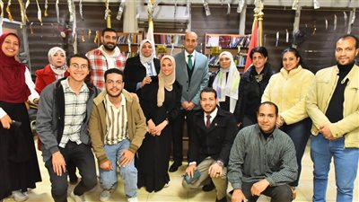 محافظ أسيوط يشهد العرض الختامي لمسرحية أبناء النور الواحد
