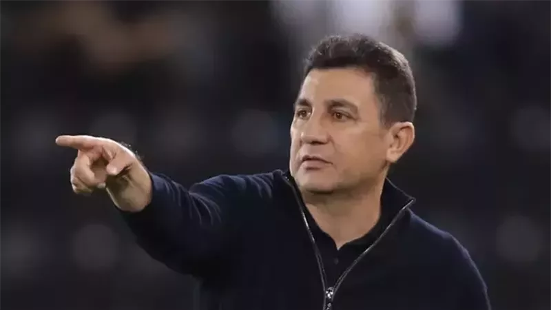 أمير قلعة نويي - المدير الفني لمنتخب إيران