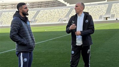 يورتشيتش والشناوي يعاينان أرضية الملعب الأولمبي بالرباط قبل مواجهة الجيش المغربي