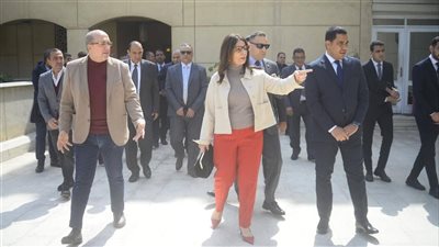 وزيرة الثقافة تتفقد الأوبرا وتوجه برفع كفاءة المرافق وتحديث أنظمة التشغيل