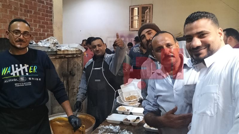 جانب من حفل إفطار قرية البصارطة بدمياط 
