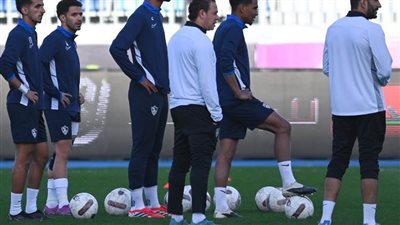 سفيرة مصر بالكونغو تؤازر الزمالك من المدرجات ضد اوتوهو بكأس الكونفدرالية 