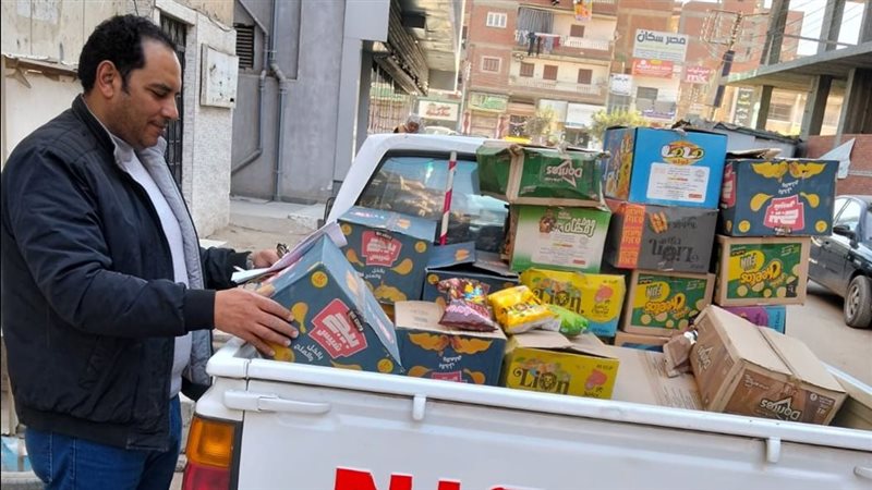 حملات تموين مكثفة في بسيون تضبط أغذية فاسدة وسمن مجهول 