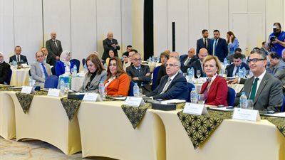 وزارة الري والاتحاد الأوروبي ينظمان مائدة مستديرة لدعم النساء في قطاع المياه