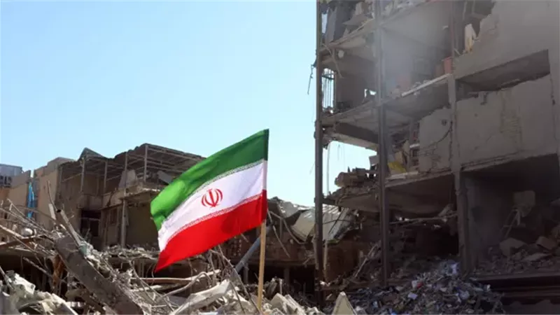 الحرب في إيران
