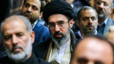 تقارير إسرائيلية: إصابة مجتبى خامنئي بصاروخ خلال الهجوم الذي اغتيل فيه والده