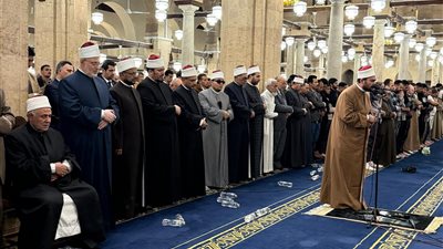 زحام كبير في الجامع الأزهر الشريف في الليلة السابعة والعشرين 