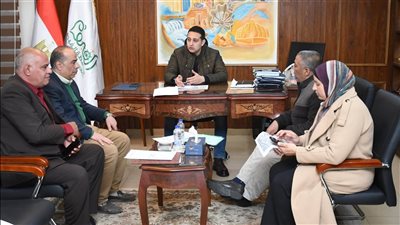 نائب المحافظ يتابع مشروعات تطوير المواقف بمدينة الفيوم