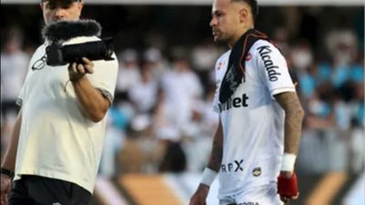 نيمار يتحسر على استبعاده من منتخب البرازيل ويؤكد: هدفي مونديال 2026