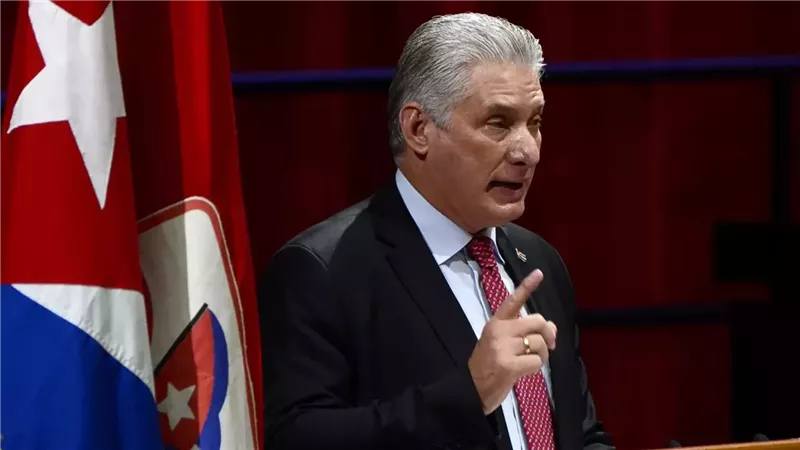الرئيس الكوبي ميغيل دياز كانيل 