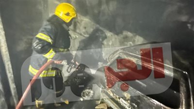 حريق داخل ورشة دوكو بالقرب من محطة المترو بالسيدة زينب