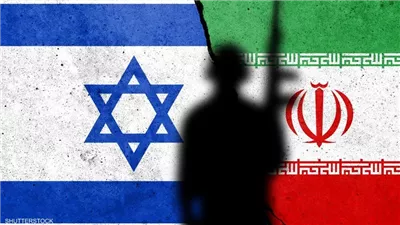 كيف تستخدم إسرائيل المكالمات والاغتيالات لإضعاف هرم القيادة الإيرانية؟