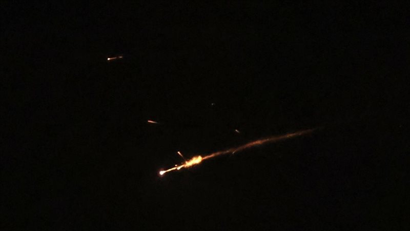 رشقة صاروخية 
